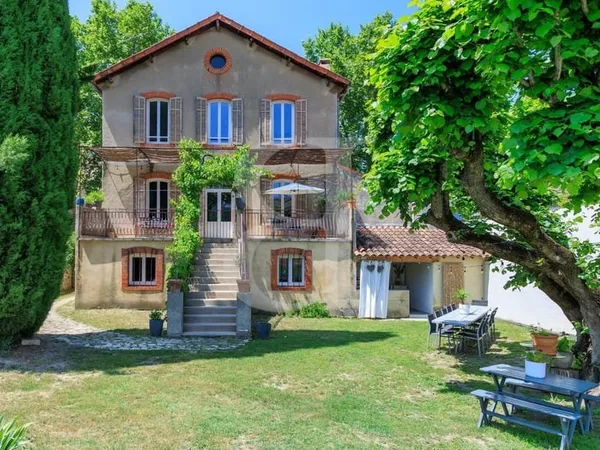 Mas dans un village provençal à vendre proche de Vaison-la-Rom