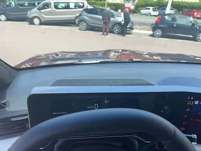 Renault 4 renault  e-tech electrique 150 ch autonomie confort — photo 4