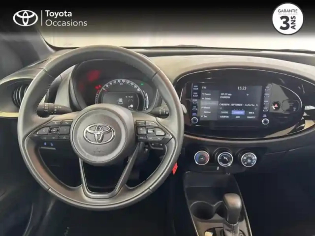 Toyota Aygo x 1.0 vvt-i 72ch design s-cvt my23 — photo 11