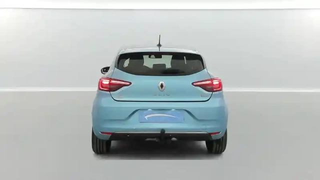 Renault Clio e-tech 140 - 21n — photo 43
