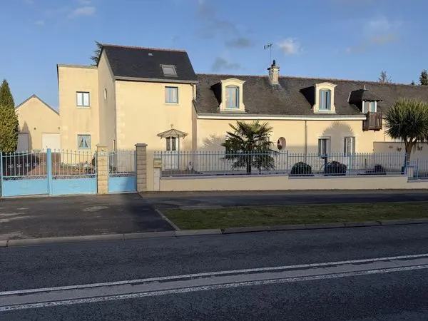 Maison 9 pièces 233 m²