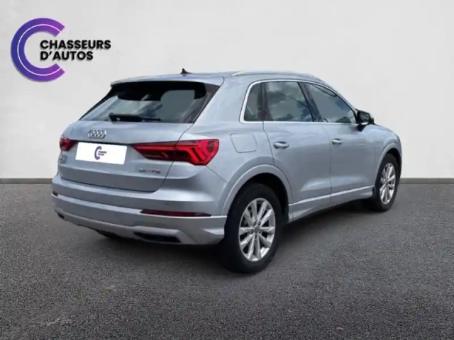 Audi Q3 35 tfsi 150ch limited s tronic 7 — photo 2