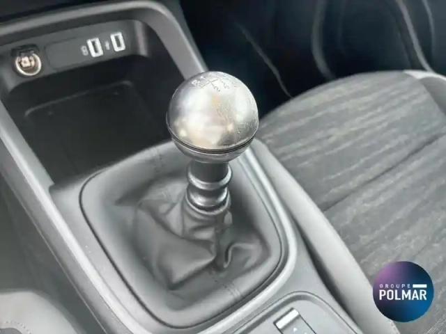 Jeep Avenger 1.2 turbo t3 100ch longitude — photo 14