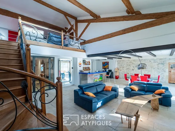 Ancien moulin du XIXe réhabilité avec terrasses