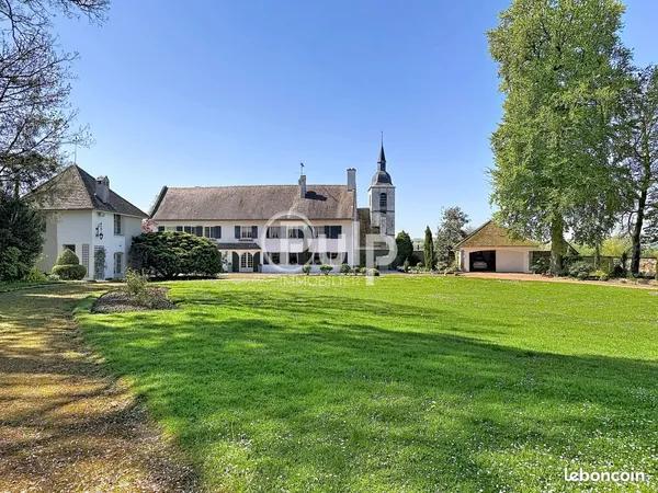 Maison 11 pièces 329 m²