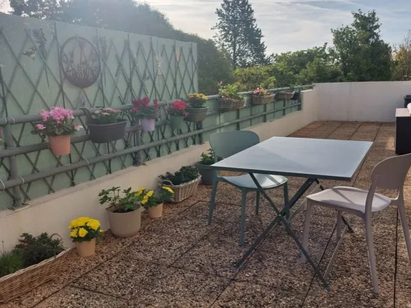 Appartement T4 - 90 m² - Terrasse 30 m ² - Ascenseur - Parking