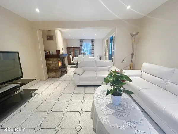 A VENDRE -Maison familiale 5 chambres en quartier pavillonnaire
