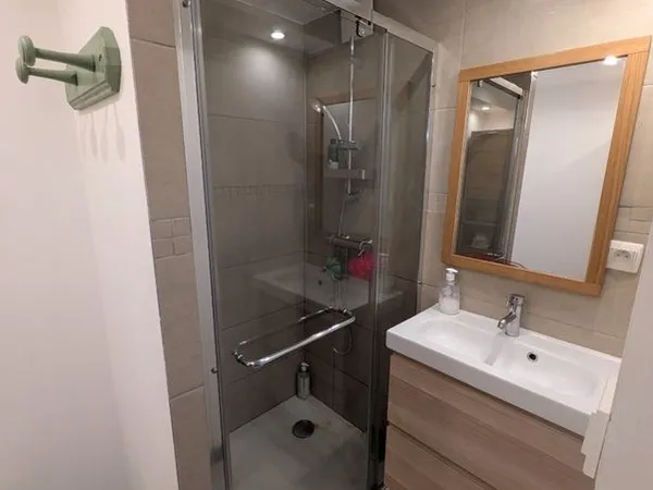 Loue studio meublé pompigane