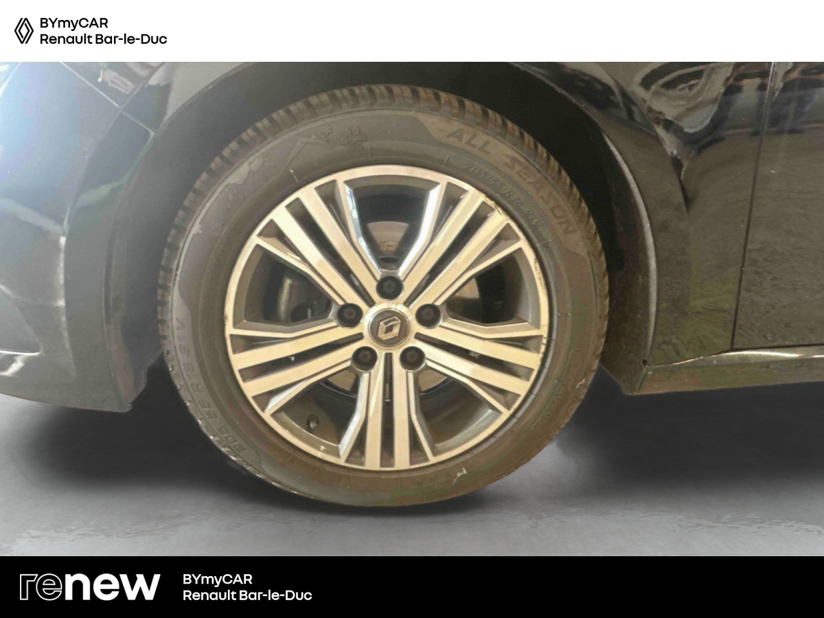 Renault Megane IV Berline Blue dCi 115 EDC — photo 14