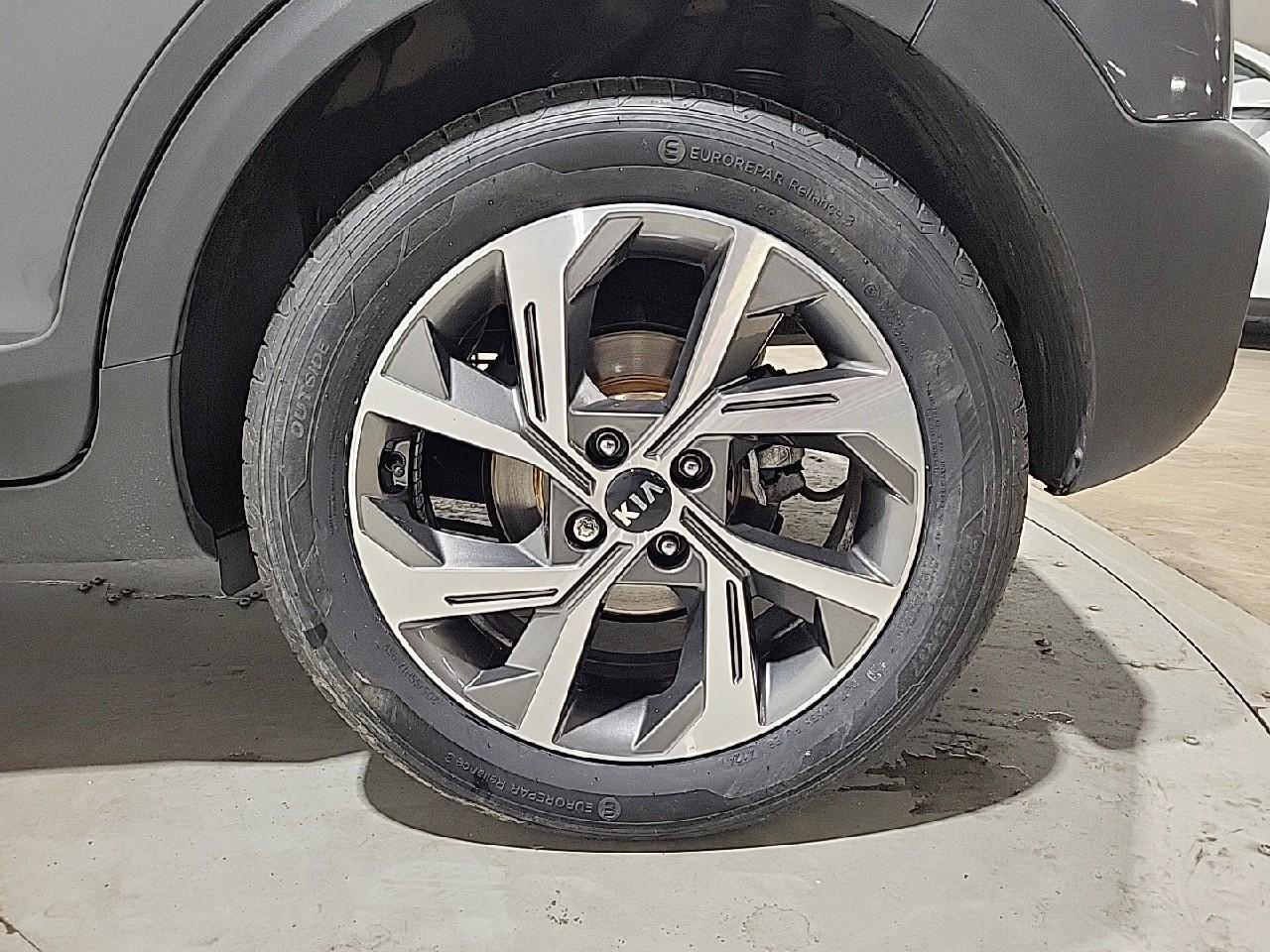 Kia Stonic 1.0 t-gdi 100 ch dct7 gt line premium — photo 16