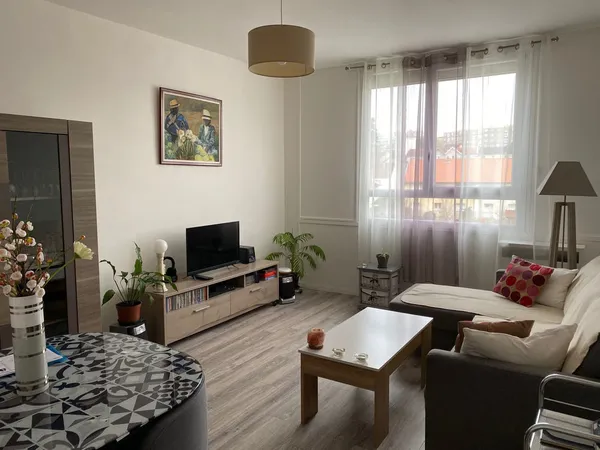 LIMOGES - APPARTEMENT - T2