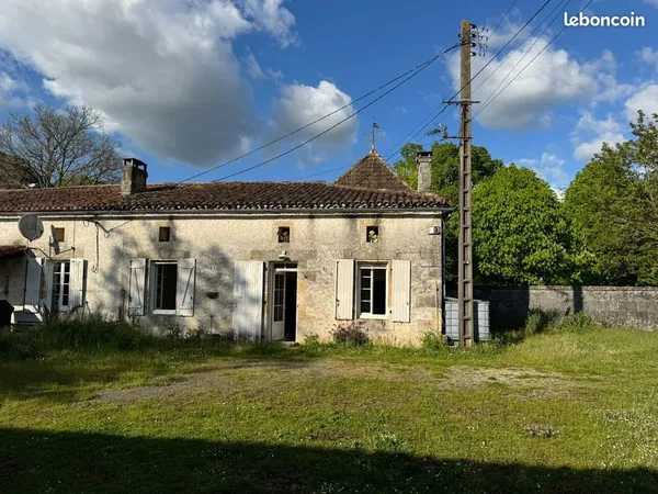 Loue maison a la campagne, proche de la ville