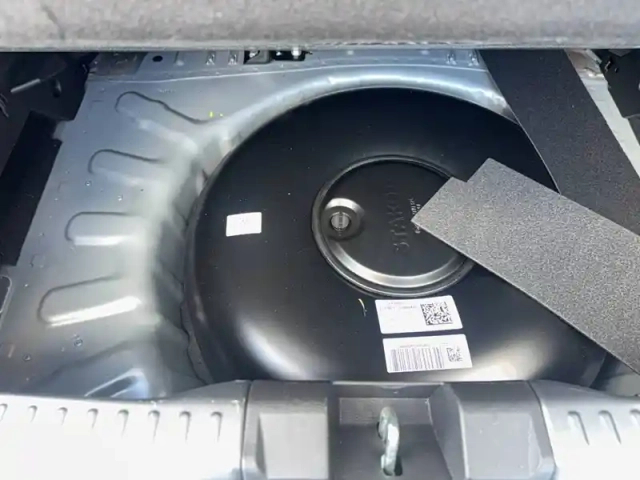 Dacia Sandero eco-g 120 auto — photo 11
