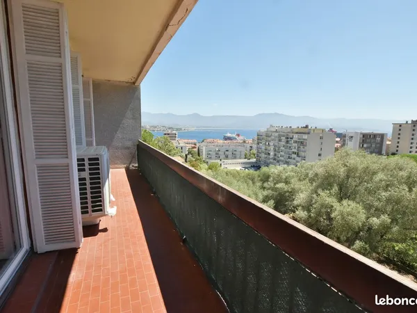 Appartement 3 pièces 77 m²