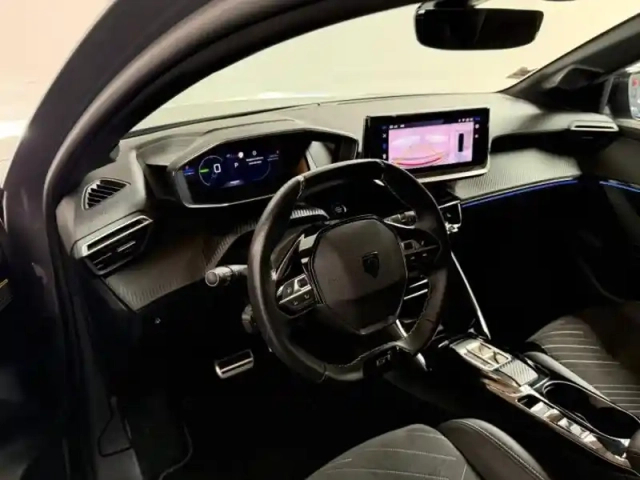 Peugeot 208 e- 156ch gt — photo 8