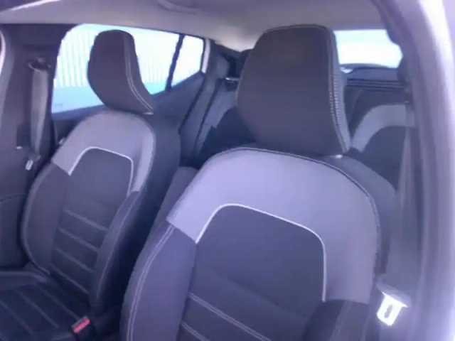Dacia Sandero 1.0 tce 90ch confort -22 — photo 15