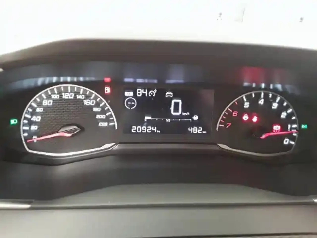 Peugeot 208 puretech 75 s&amp;s bvm5 — photo 35