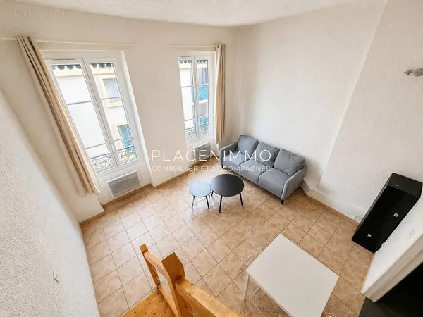 À Lyon 3, grand appartement de type studio à vendre avec IMMODES4
