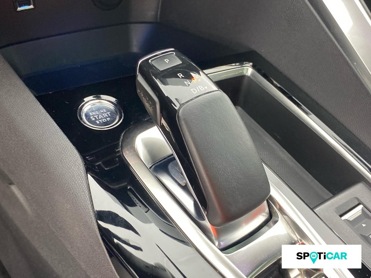 Peugeot 3008 1.6 hybrid4 300 e-eat8 gt — photo 14