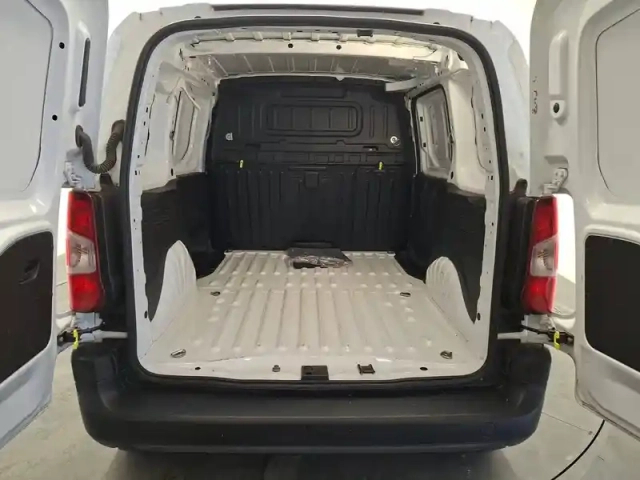 Peugeot Partner fourgon standard 1000 kg bluehdi 100 s&amp;s bvm5 — photo 9