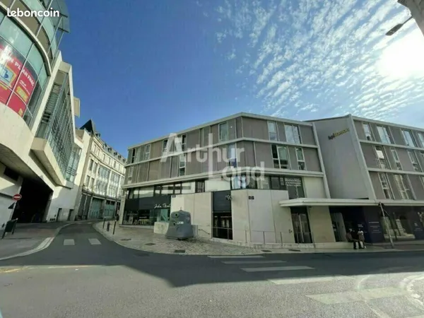 Bureaux 469 m² POITIERS