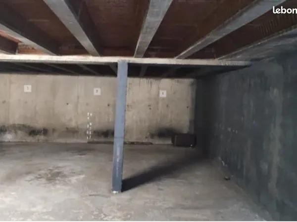 Location 1 Place de Parking Quartier Silly Gallieni - Proche Mairie