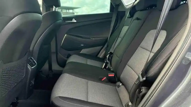 Hyundai Tucson 1.6 crdi 136 dct-7 — photo 13