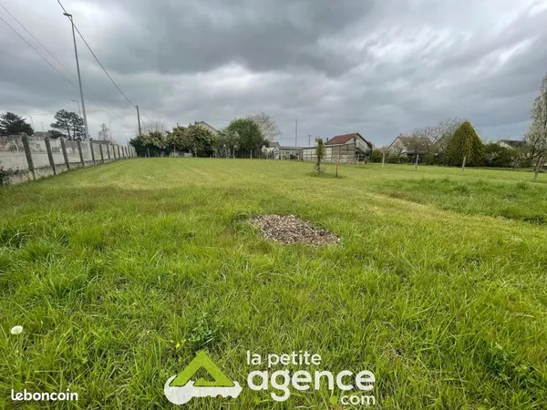 Terrain 809 m² Bourges