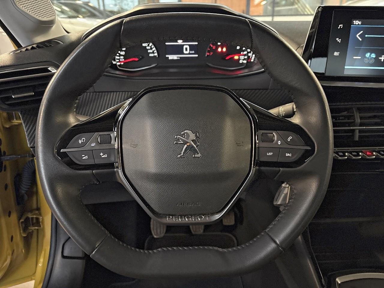 Peugeot 208 puretech 75 s&s bvm5 style — photo 9