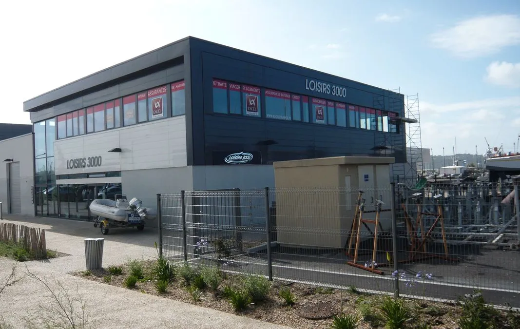 Photo 1
