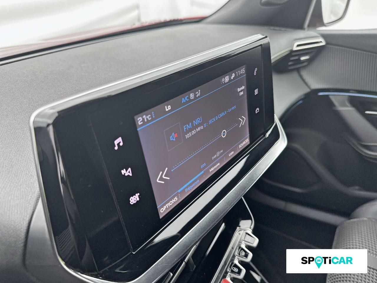 Peugeot 2008 1.2 puretech 130ch s&s gt — photo 13
