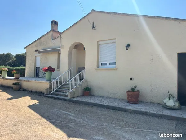 Maison Location Vénéjan 5p 100m² 1200€