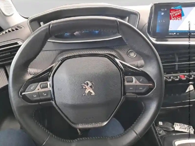 Peugeot 2008 1.2 puretech 130ch s&amp;s allure pack — photo 12