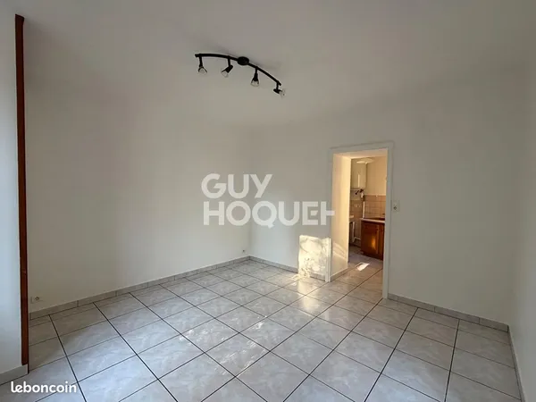 Studio 1 pièce 21 m²