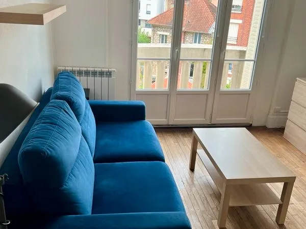 Appartement 28 m2 dernier étage balcon - excellente rentabilité locative