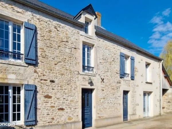 Ancienne longère rénovée 150 m2 avec beau potentiel