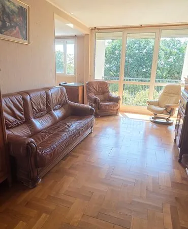 Quartier Roussillon - Appartement 3 chambres traversant avec garage