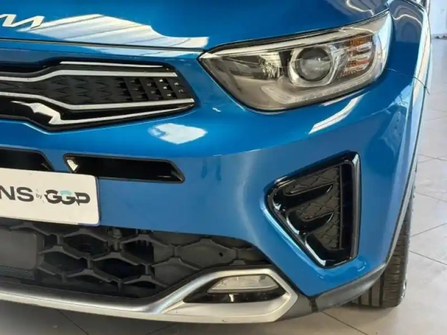 Kia Stonic 1.0 t-gdi 100ch gt line — photo 2
