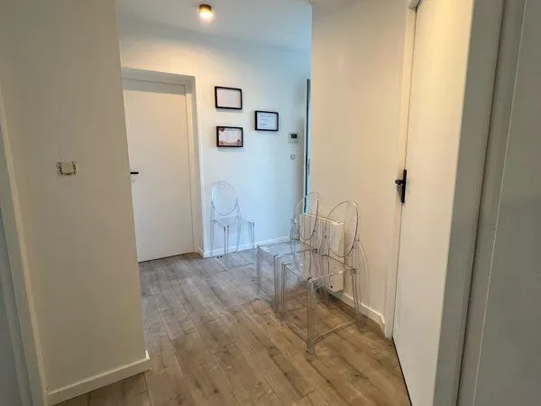 Location bureau 16m² cabinet paramédical PMR