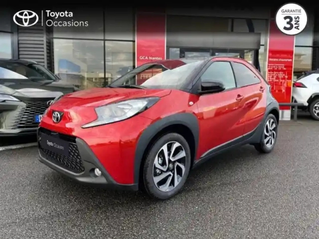 Toyota Aygo X 1.0 vvt-i 72ch design zenradar my24 — photo 1