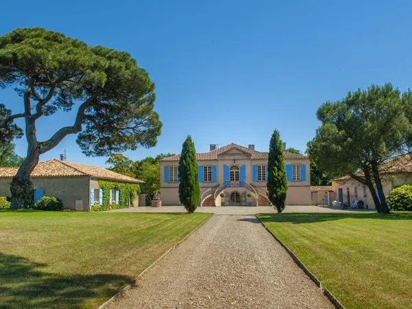 Maison 20 pièces 655 m²