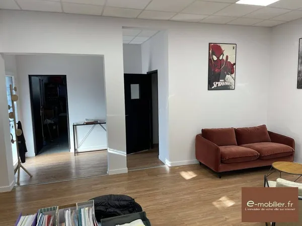 Local d'activité 72 m²