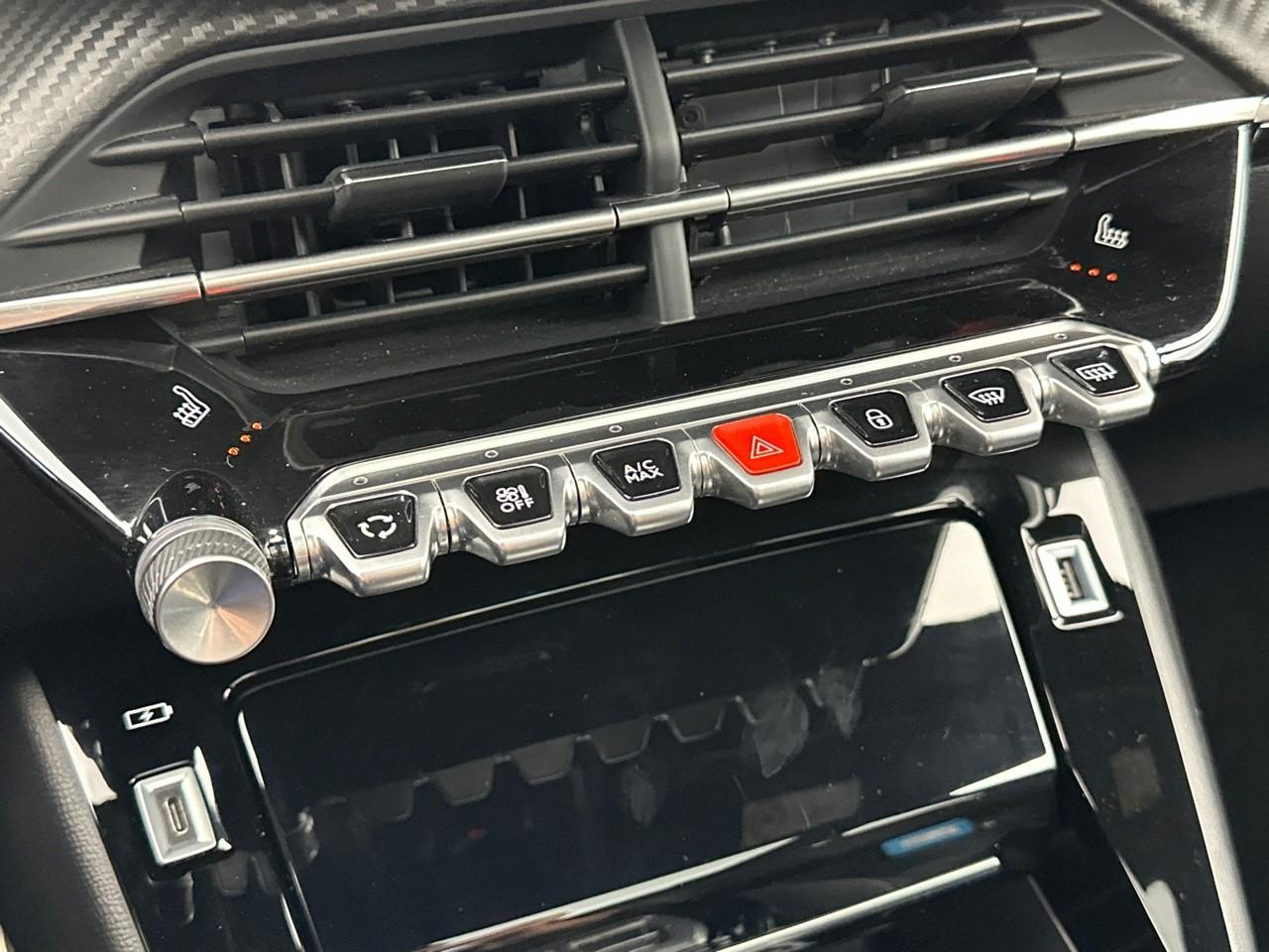 Peugeot 208 puretech 100 s&s eat8 gt — photo 28