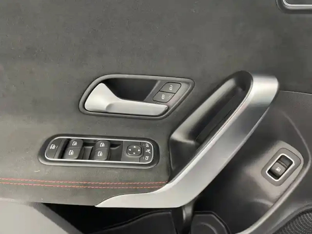 Mercedes Cla shooting brake 250 e hybrid eq 8g-dct — photo 29