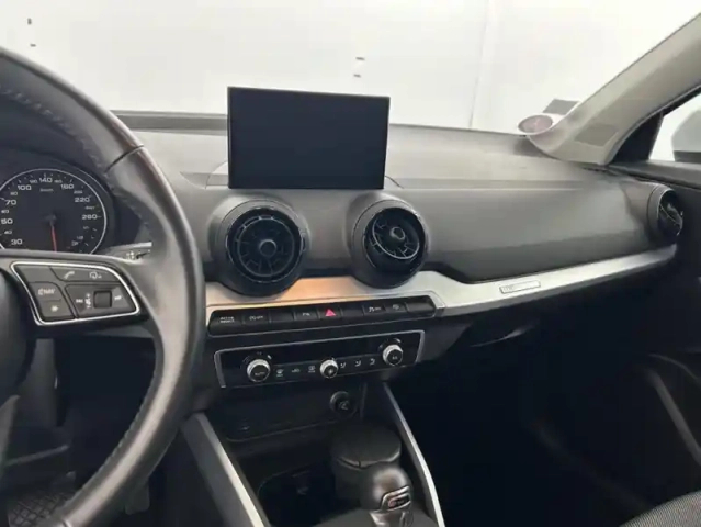 Audi Q2 1.0 tfsi 116ch sport s tronic 7 + caméra + apple carplay — photo 12
