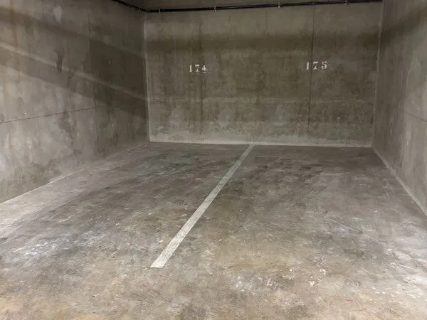 À louer, garage individuel fermé et sécurisé, idéalement situé à Brignais (69530), à proximité de la