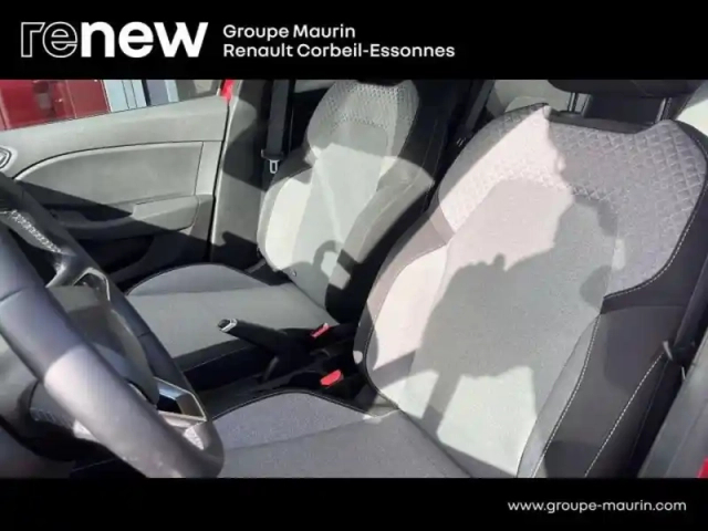 Renault Clio 1.5 blue dci 100ch evolution - 24 — photo 12