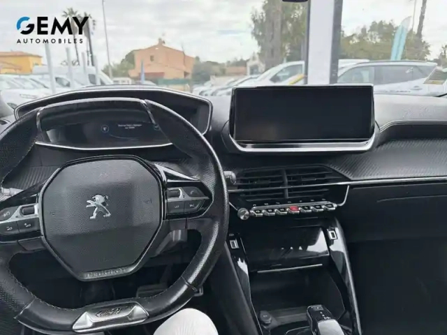 Peugeot 2008 electrique 136 ch — photo 24
