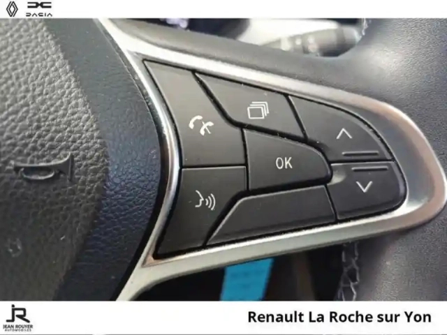 Renault Clio 1.5 blue dci 100ch evolution — photo 11