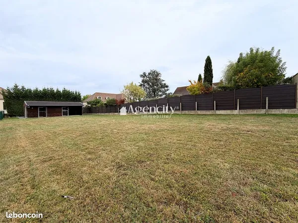 Terrain 967 m² Bussy-Saint-Martin